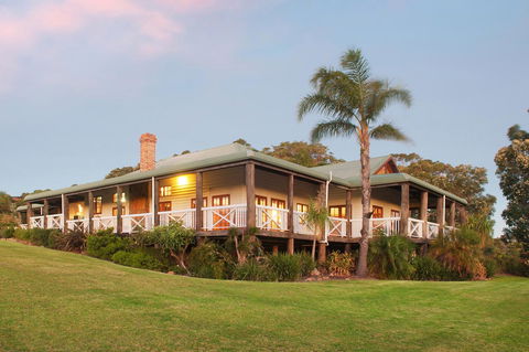 The Farmhouse - Tourism Gold Coast 0