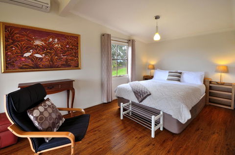 Balingup Highview Chalets - Tourism Gold Coast 3