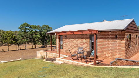 'Bindoon Valley Escape' Cottage - Tourism Gold Coast 9