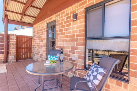 'Bindoon Valley Escape' Cottage - Tourism Gold Coast 6