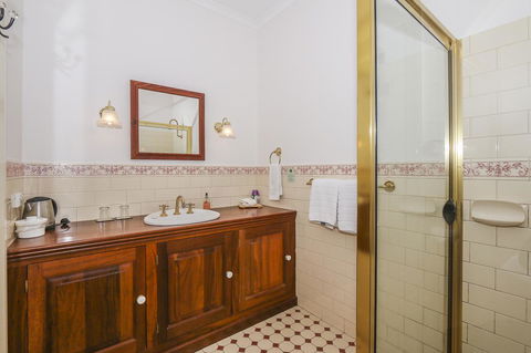 Rosebridge House Bed & Breakfast Adult Retreat - Tourism Gold Coast 20