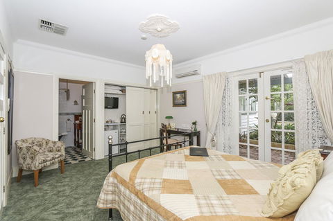 Rosebridge House Bed & Breakfast Adult Retreat - Tourism Gold Coast 13