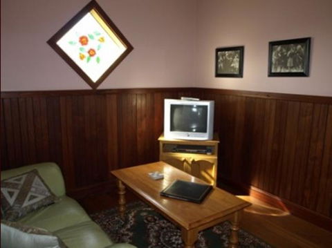 Pemberton Old Picture Theatre Holiday Apartments - Tourism Gold Coast 42