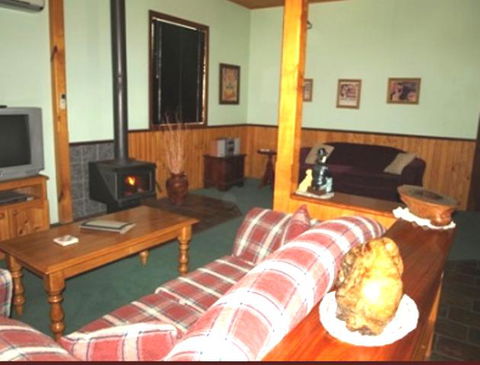 Pemberton Old Picture Theatre Holiday Apartments - Tourism Gold Coast 21