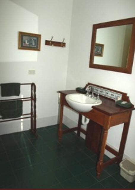 Pemberton Old Picture Theatre Holiday Apartments - Tourism Gold Coast 13