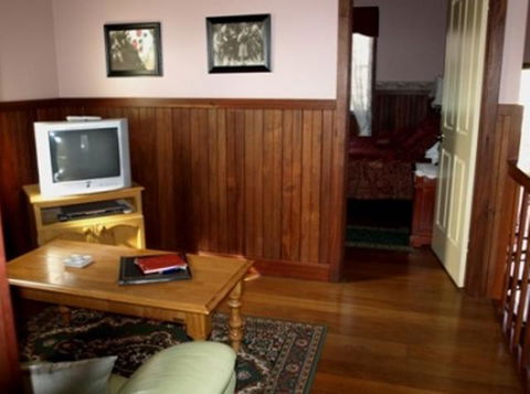 Pemberton Old Picture Theatre Holiday Apartments - Tourism Gold Coast 31