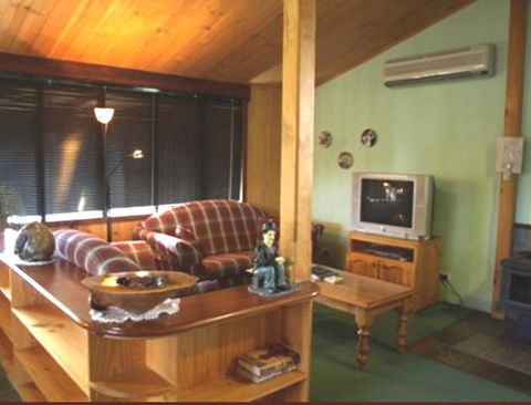 Pemberton Old Picture Theatre Holiday Apartments - Tourism Gold Coast 15