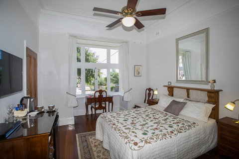 Danum House - Tourism Gold Coast 13