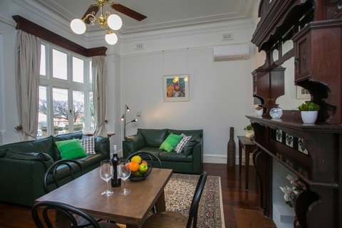 Danum House - Tourism Gold Coast 4