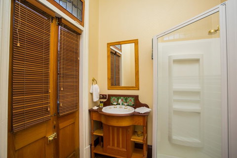 Danum House - Tourism Gold Coast 21