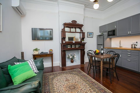 Danum House - Tourism Gold Coast 3