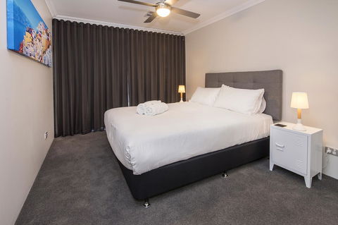 15 Cabot Close - Tourism Gold Coast 8