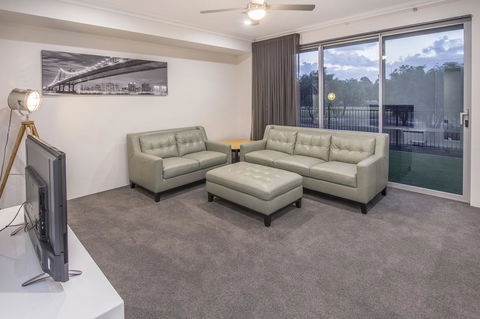 15 Cabot Close - Tourism Gold Coast 18