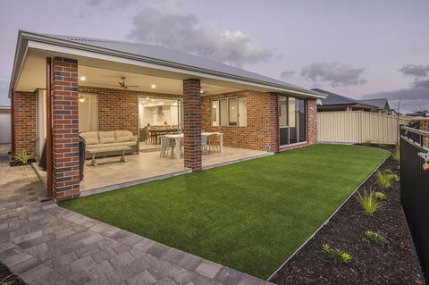 15 Cabot Close - Tourism Gold Coast 26