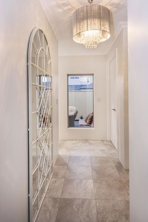 15 Cabot Close - Tourism Gold Coast 2