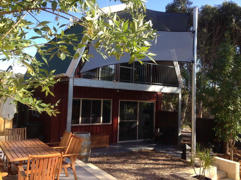 Dunsborough Barn Stay - Tourism Gold Coast 5