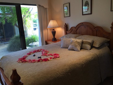 Nivalis Bed And Breakfast - Gold Coast 2