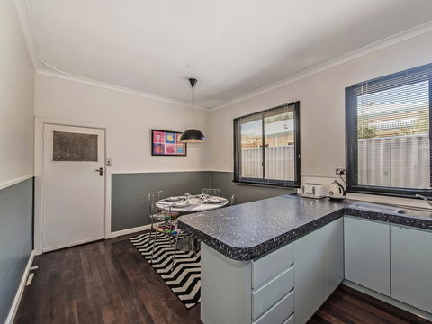 Panoramique Holiday Home With A View - Tourism Gold Coast 10