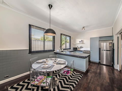 Panoramique Holiday Home With A View - Tourism Gold Coast 9