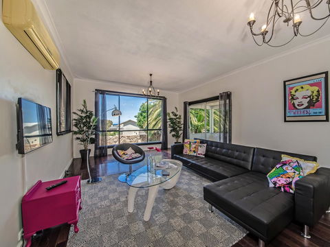 Panoramique Holiday Home With A View - Tourism Gold Coast 1