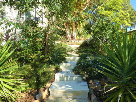 Treetops Cottage - Tourism Gold Coast 5