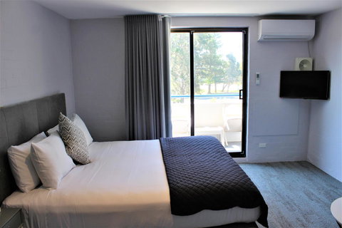 Atrium Hotel Mandurah - Gold Coast 7