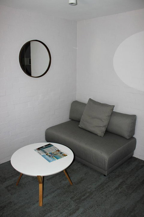 Atrium Hotel Mandurah - Gold Coast 10