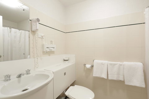 Atrium Hotel Mandurah - Gold Coast 37