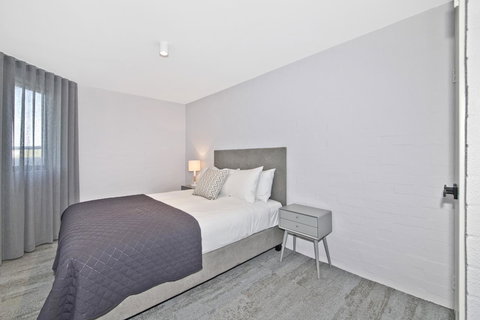 Atrium Hotel Mandurah - Gold Coast 35