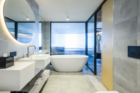 Quay Perth - Tourism Gold Coast 4