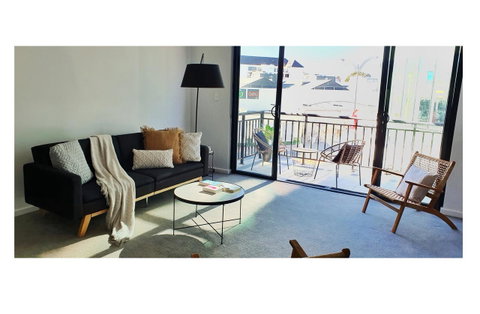 Stylish 1BDR Unit In The Heart Of Subiaco - Tourism Gold Coast 0