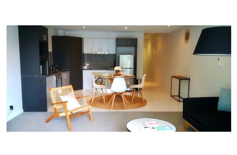 Stylish 1BDR Unit In The Heart Of Subiaco - Tourism Gold Coast 6