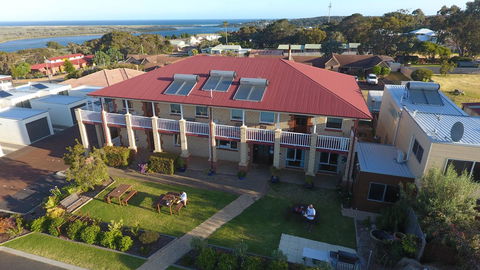 Baywatch Retreat Augusta - Tourism Gold Coast 1