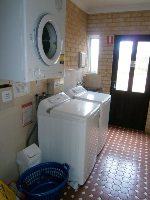 Baywatch Retreat Augusta - Tourism Gold Coast 27