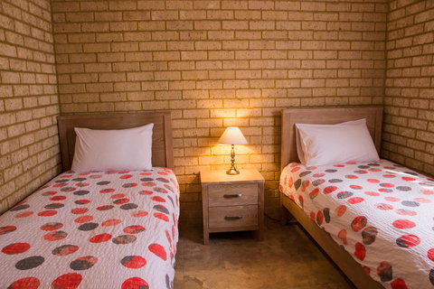 Baywatch Retreat Augusta - Tourism Gold Coast 18