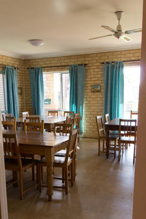 Baywatch Retreat Augusta - Tourism Gold Coast 24