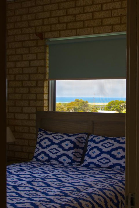 Baywatch Retreat Augusta - Tourism Gold Coast 10