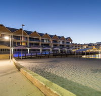 Dolphin Quay Apartments - Tourism Gold Coast