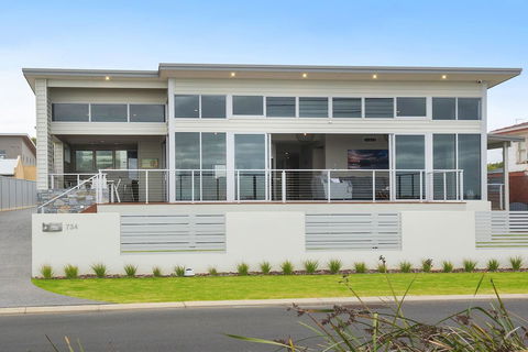 Busselton Beachside - A Slice Of Heaven - Tourism Gold Coast 1