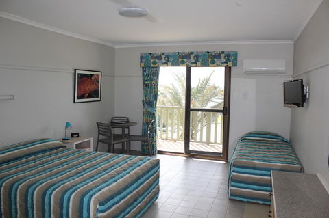 Ningaloo Coral Bay â€“ Bayview - Tourism Gold Coast 15
