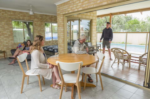 Lancelin Lodge - Tourism Gold Coast 25