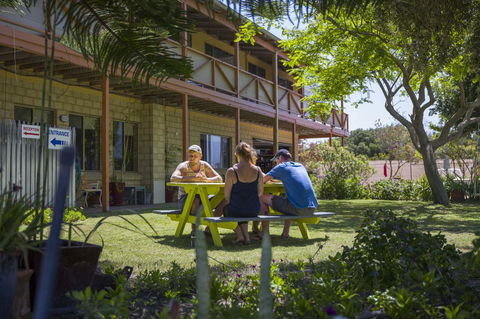 Lancelin Lodge - Tourism Gold Coast 13