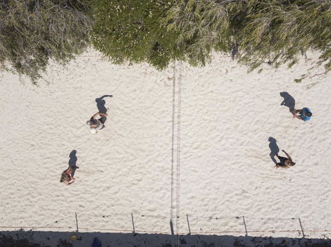 Lancelin Lodge - Tourism Gold Coast 16