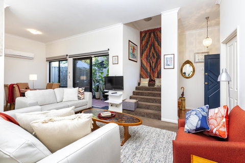 Como Executive Apartment - Tourism Gold Coast 9