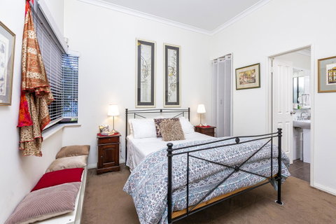 Como Executive Apartment - Tourism Gold Coast 6