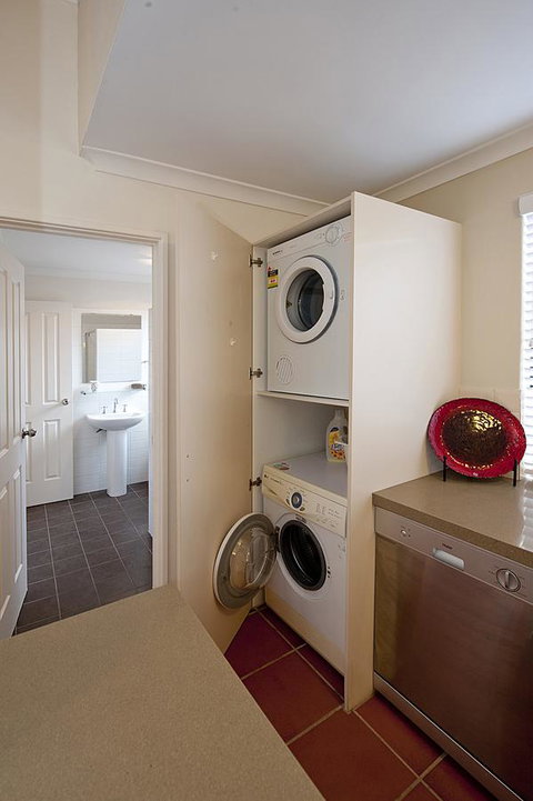 Como Executive Apartment - Tourism Gold Coast 14