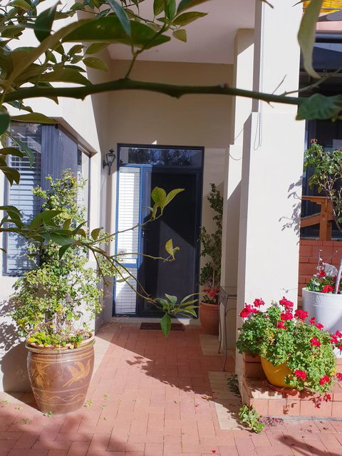 Como Executive Apartment - Tourism Gold Coast 3