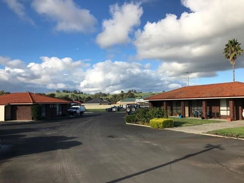 Donnybrook Motel - Tourism Gold Coast 1