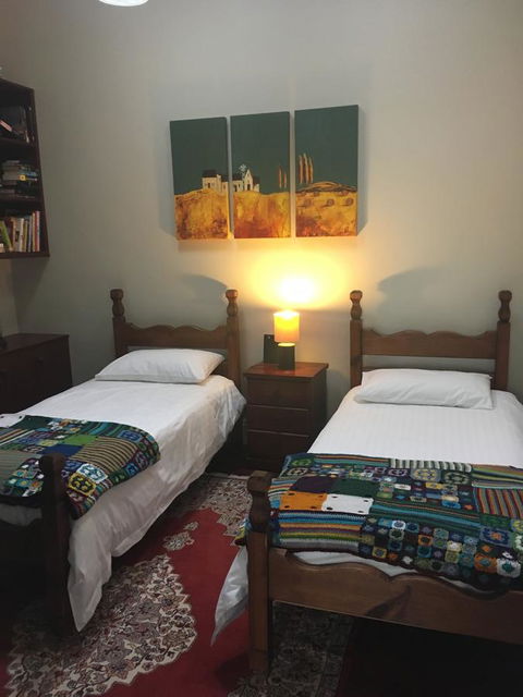 Rowley House - Tourism Gold Coast 11
