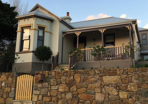 Rowley House - Tourism Gold Coast 18